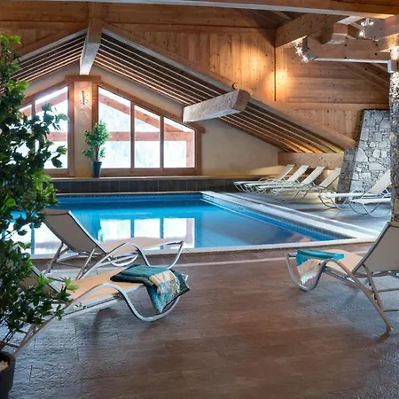 Quillis Vue Montagne, Spa&terrasse Hébergement de vacances *